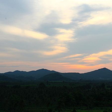 فندق رانج بليس Ban Map Samet Daeng المظهر الخارجي الصورة